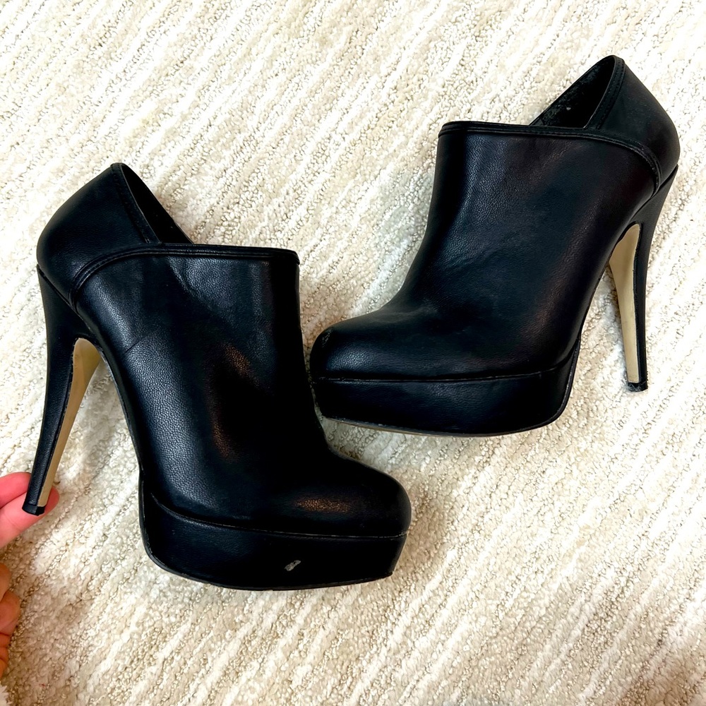 Madden girl black bootie